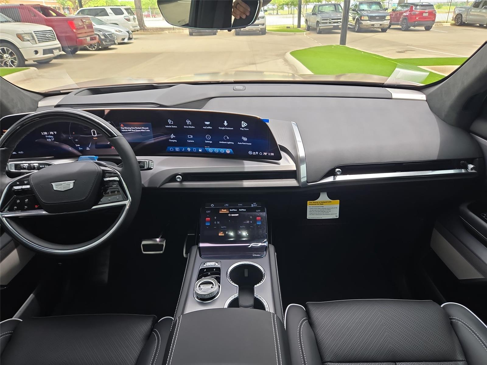 2027 Cadillac VISTIQ Platinum - Photo 12