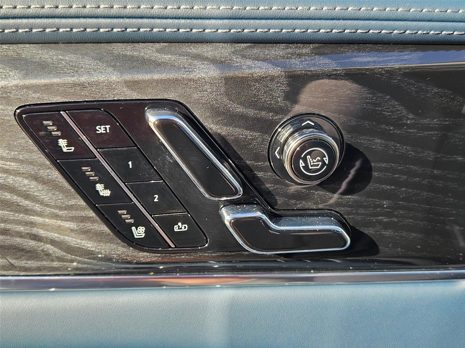 2025 Cadillac Escalade IQ Sport 2 - Photo 26