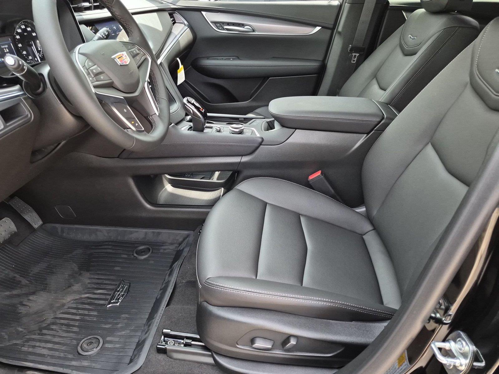 2026 Cadillac XT5 Luxury - Photo 10