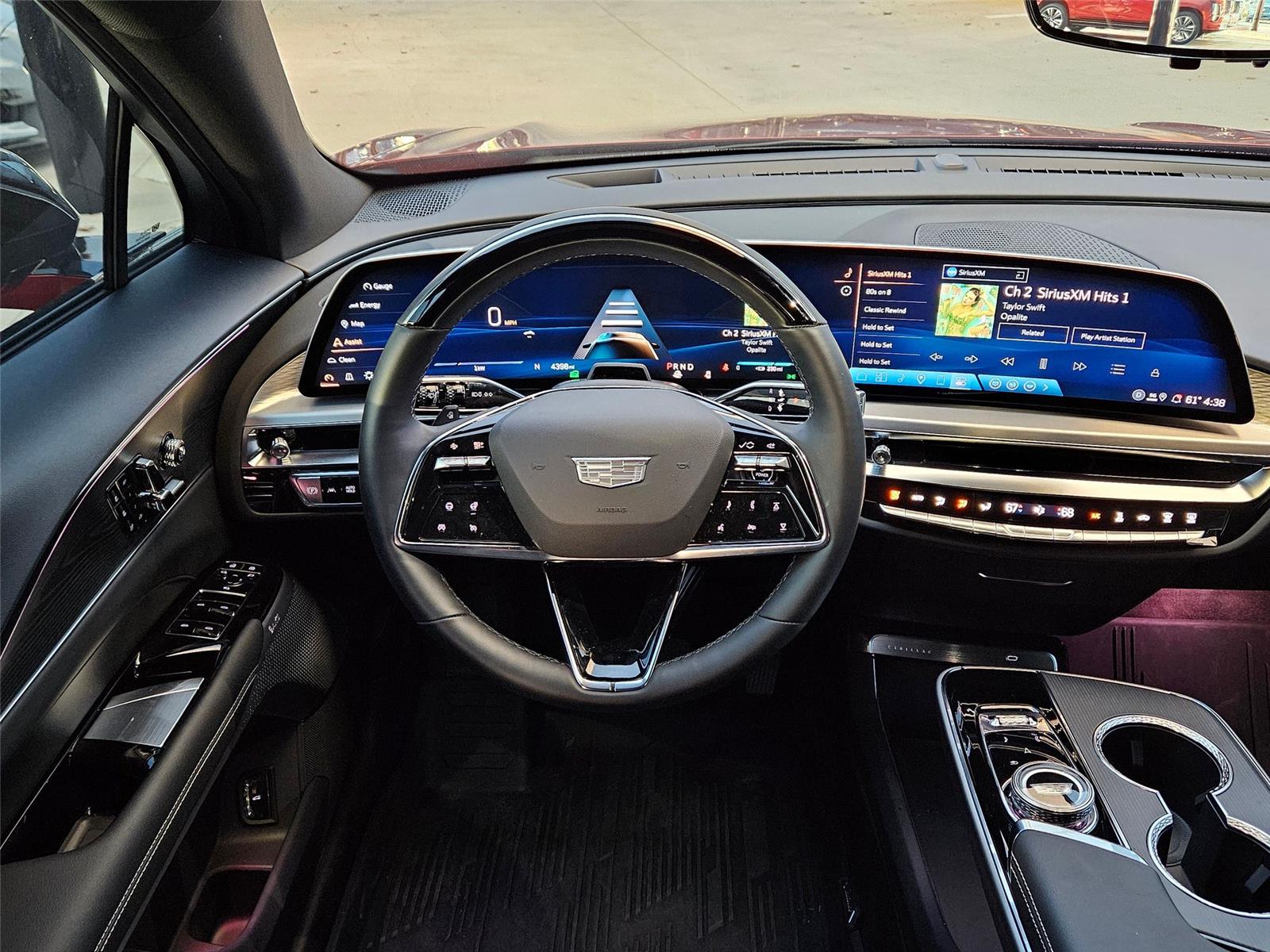 2025 Cadillac LYRIQ Luxury 2 - Photo 13