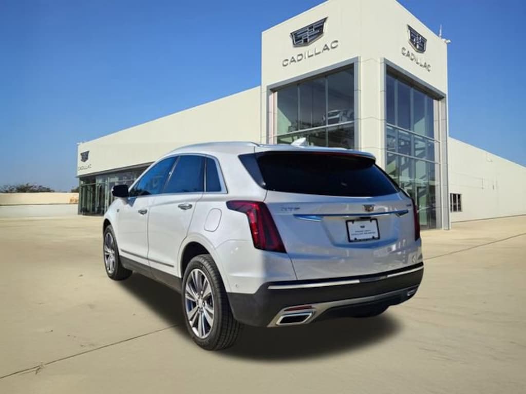 New 2025 CADILLAC XT5 Premium Luxury SUV