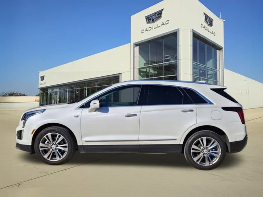 New 2025 CADILLAC XT5 Premium Luxury SUV