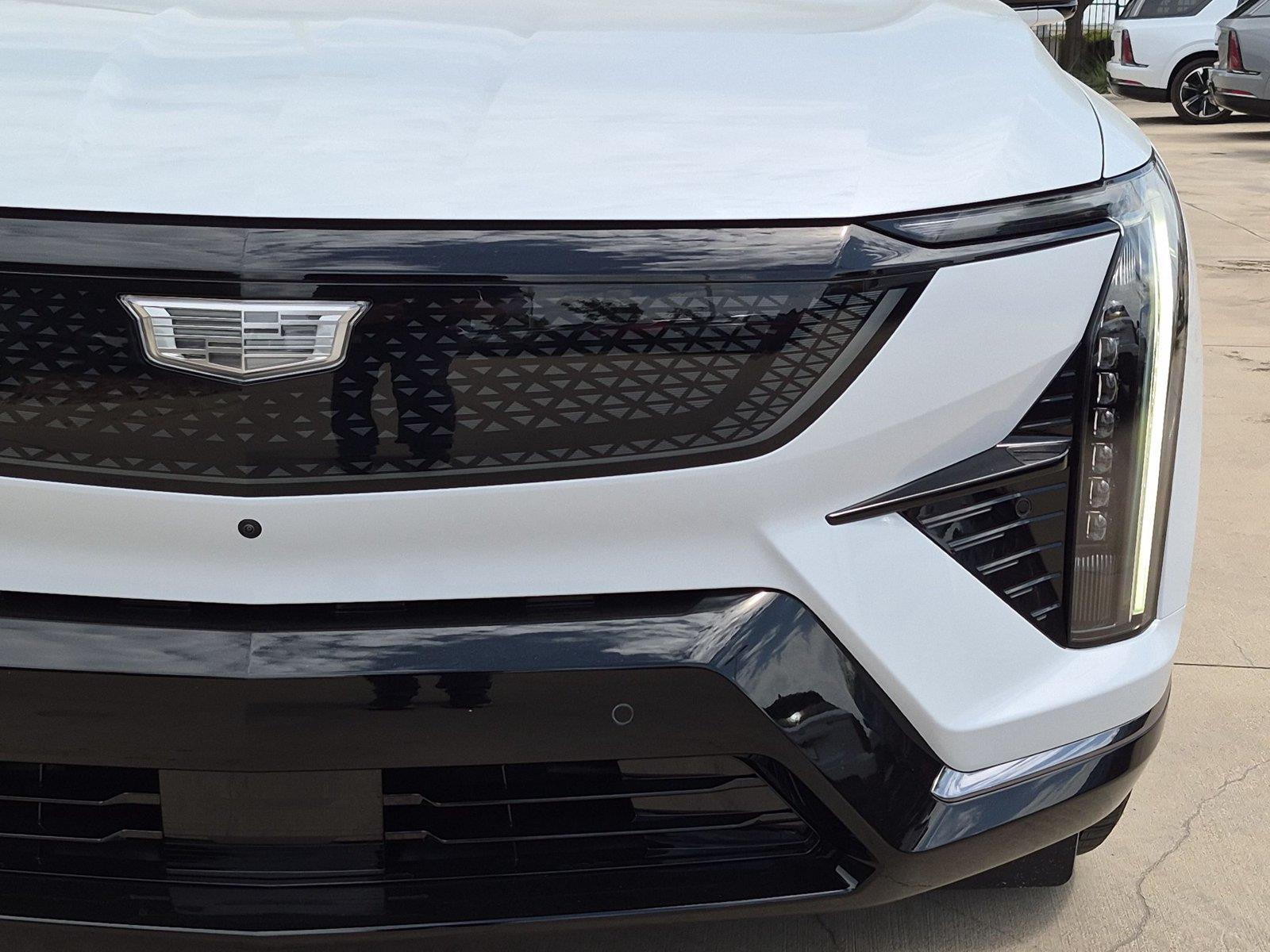 2027 Cadillac OPTIQ Sport - Photo 6