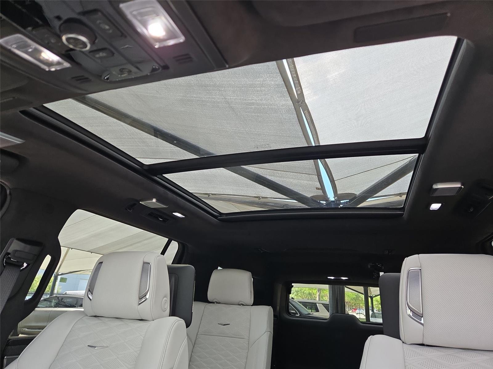 2026 Cadillac Escalade ESV Platinum Sport - Photo 9