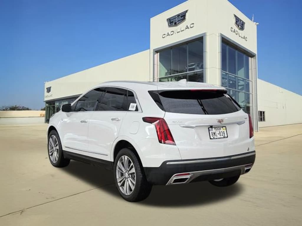 New 2025 CADILLAC XT5 Premium Luxury SUV
