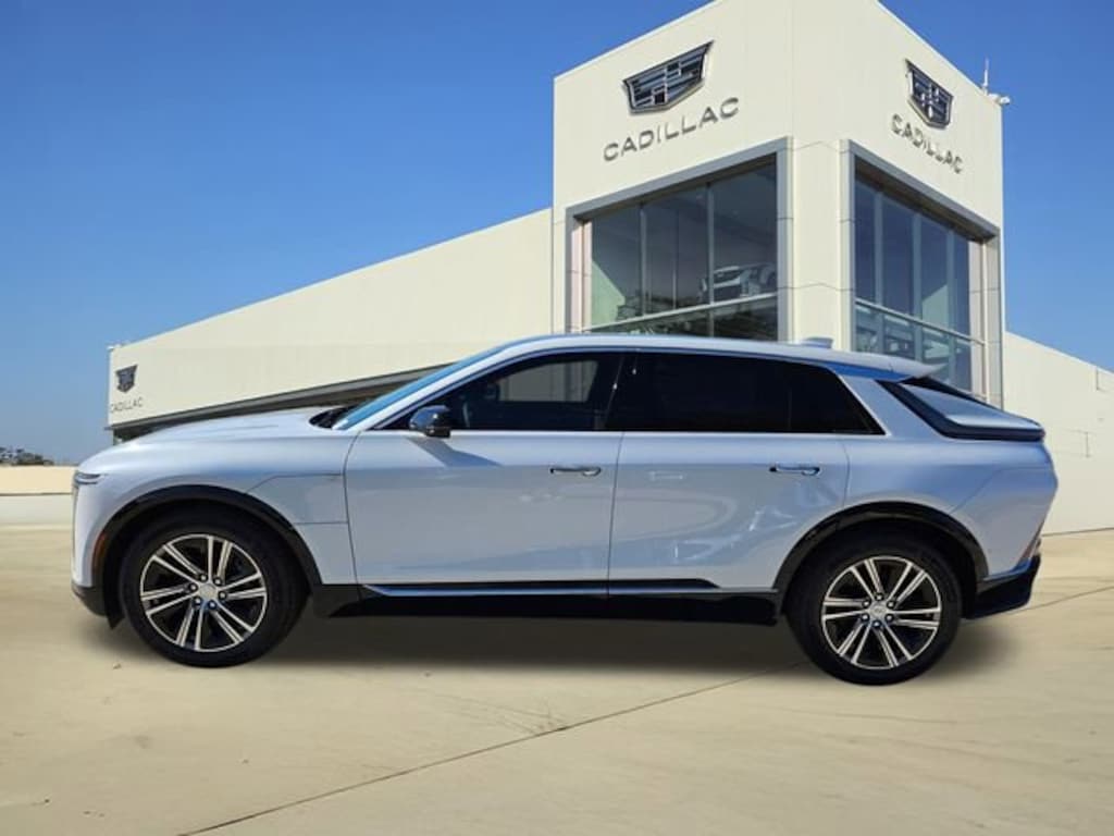 New 2026 CADILLAC LYRIQ Premium Luxury SUV