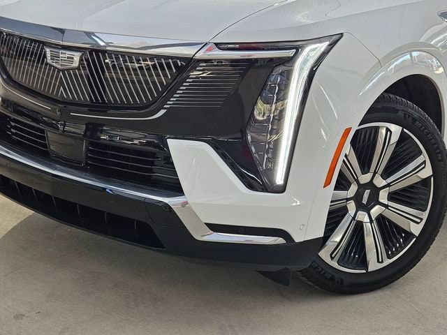 2025 Cadillac Escalade IQ Luxury 2's photo