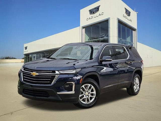 2023 Chevrolet Traverse LS's photo
