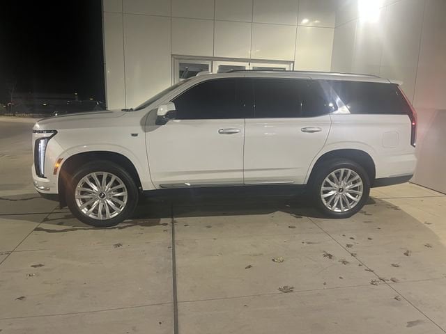 2025 Cadillac Escalade Luxury RWD