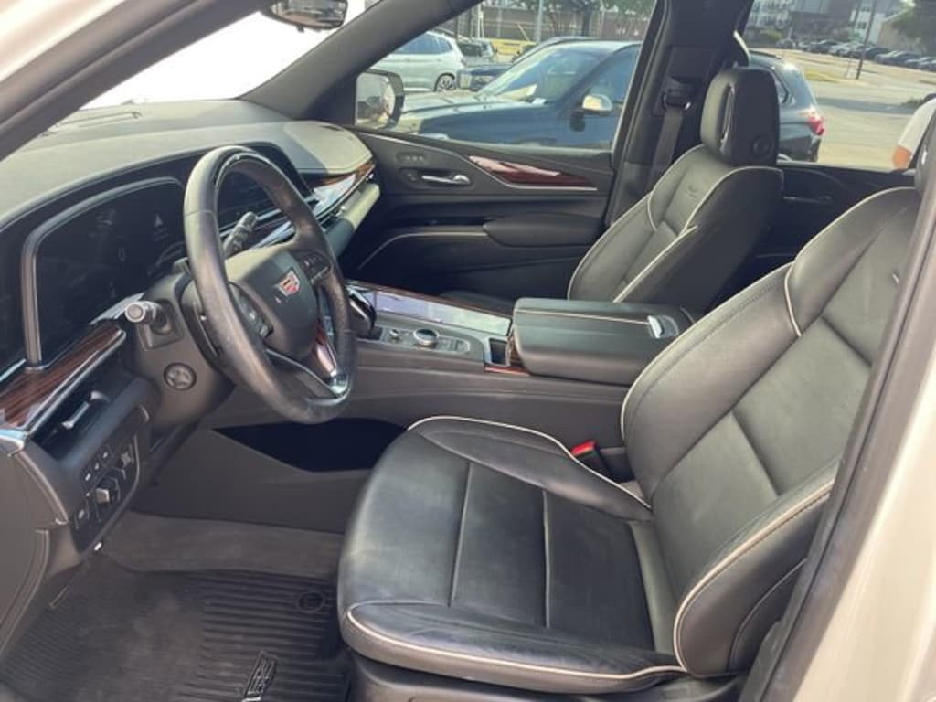 Certified 2022 CADILLAC Escalade Premium Luxury SUV