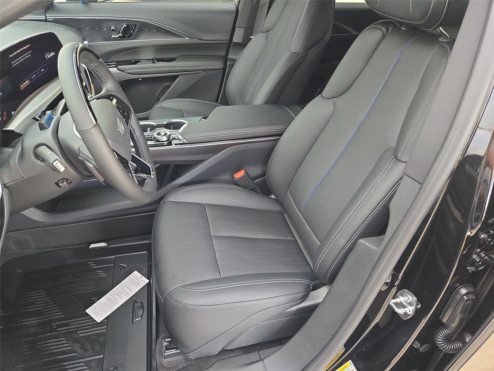 2026 Cadillac LYRIQ Luxury - Photo 11