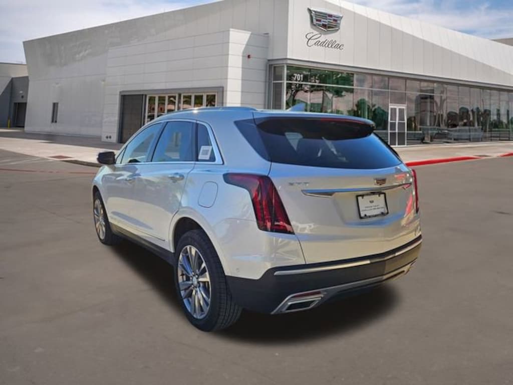 New 2025 CADILLAC XT5 Premium Luxury SUV