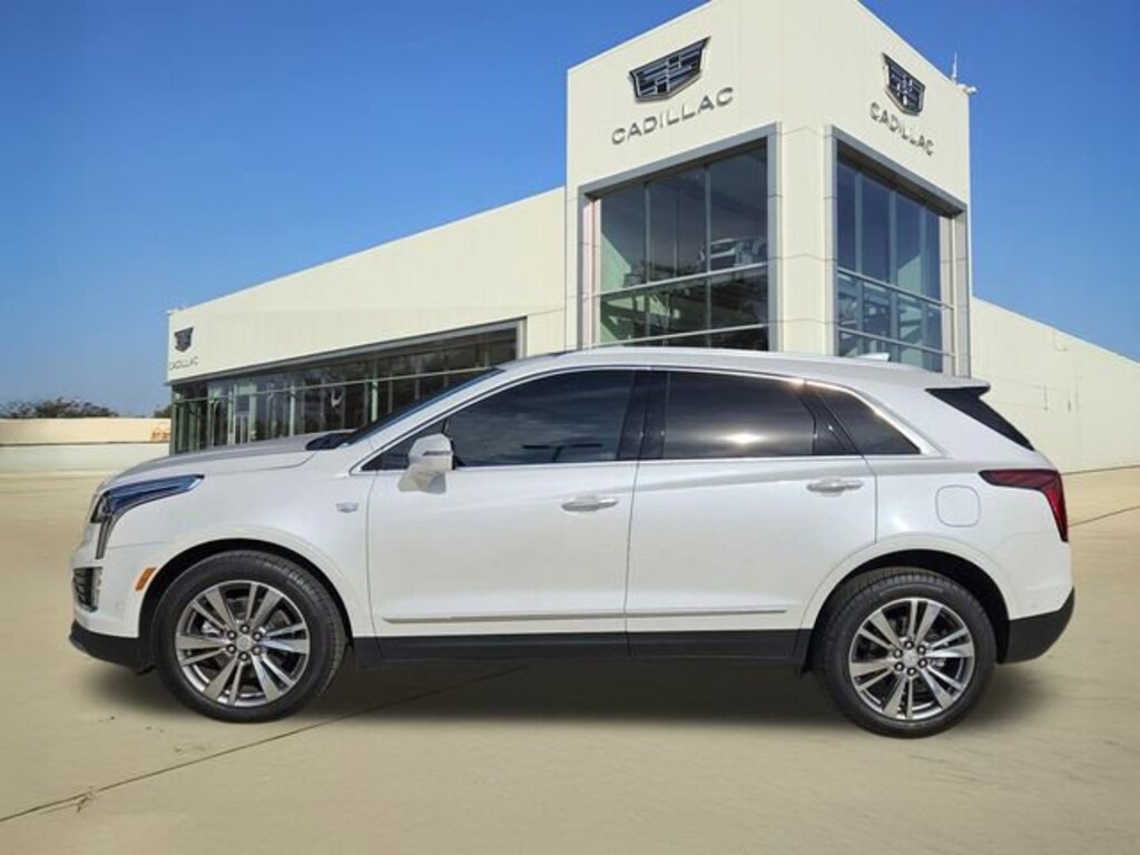 New 2025 CADILLAC XT5 Premium Luxury SUV