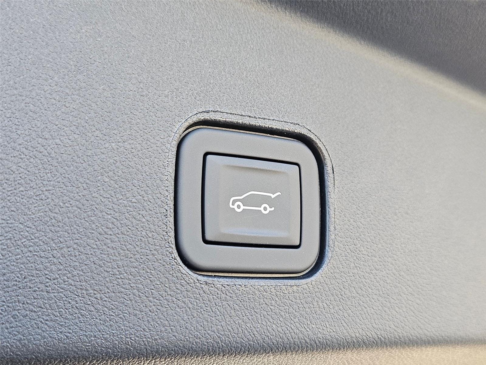 2026 Cadillac LYRIQ Luxury - Photo 28