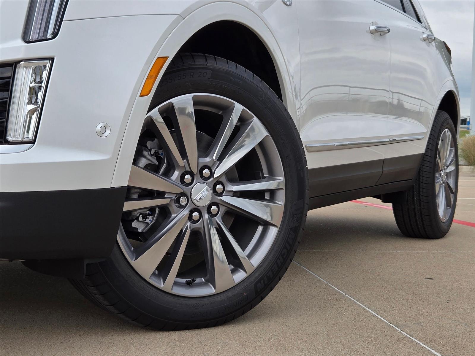 2026 Cadillac XT5 Premium Luxury - Photo 8