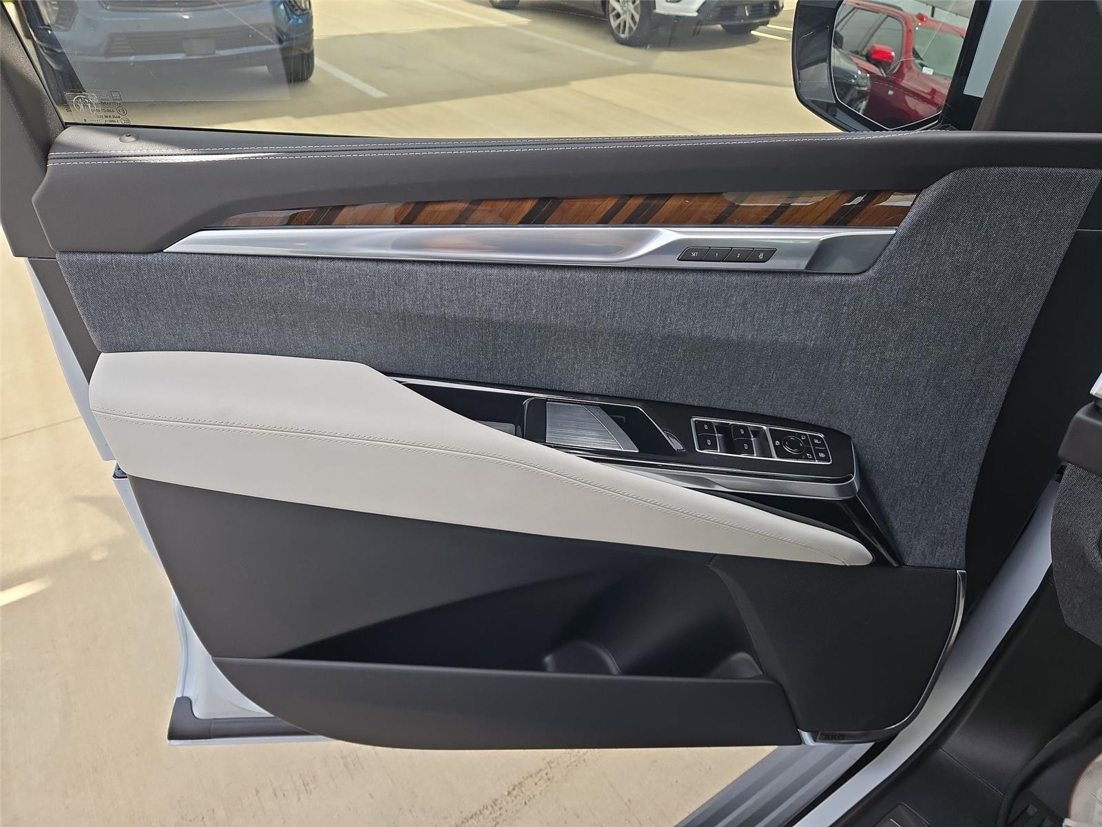 2026 Cadillac Escalade ESV Platinum Sport - Photo 25