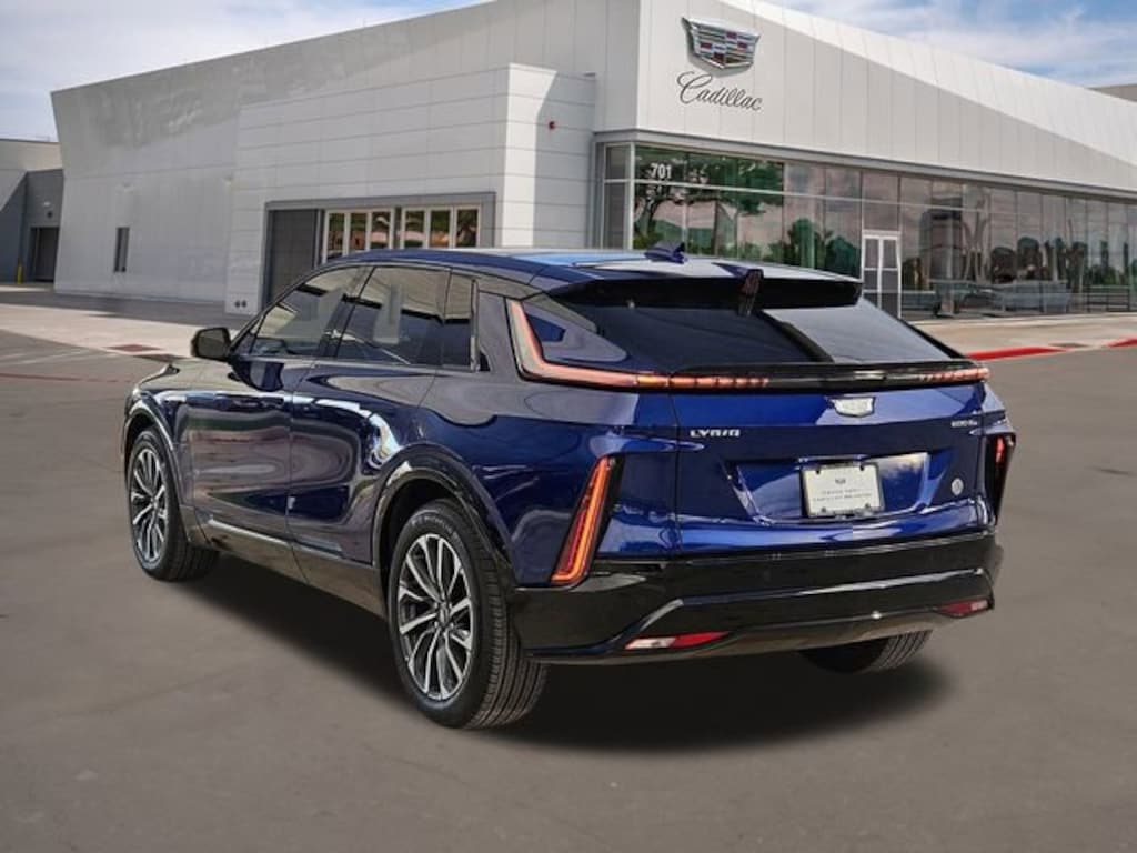 New 2025 CADILLAC LYRIQ Sport 1 SUV