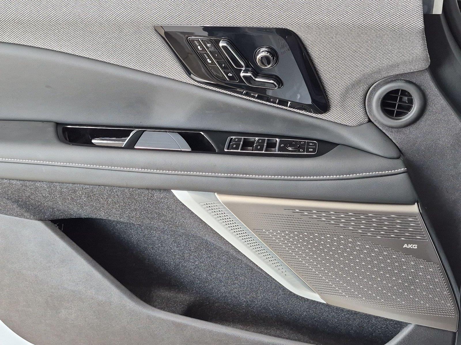 2027 Cadillac OPTIQ Sport - Photo 23