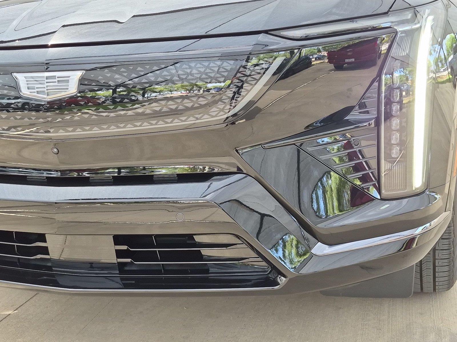 2027 Cadillac OPTIQ Sport - Photo 6