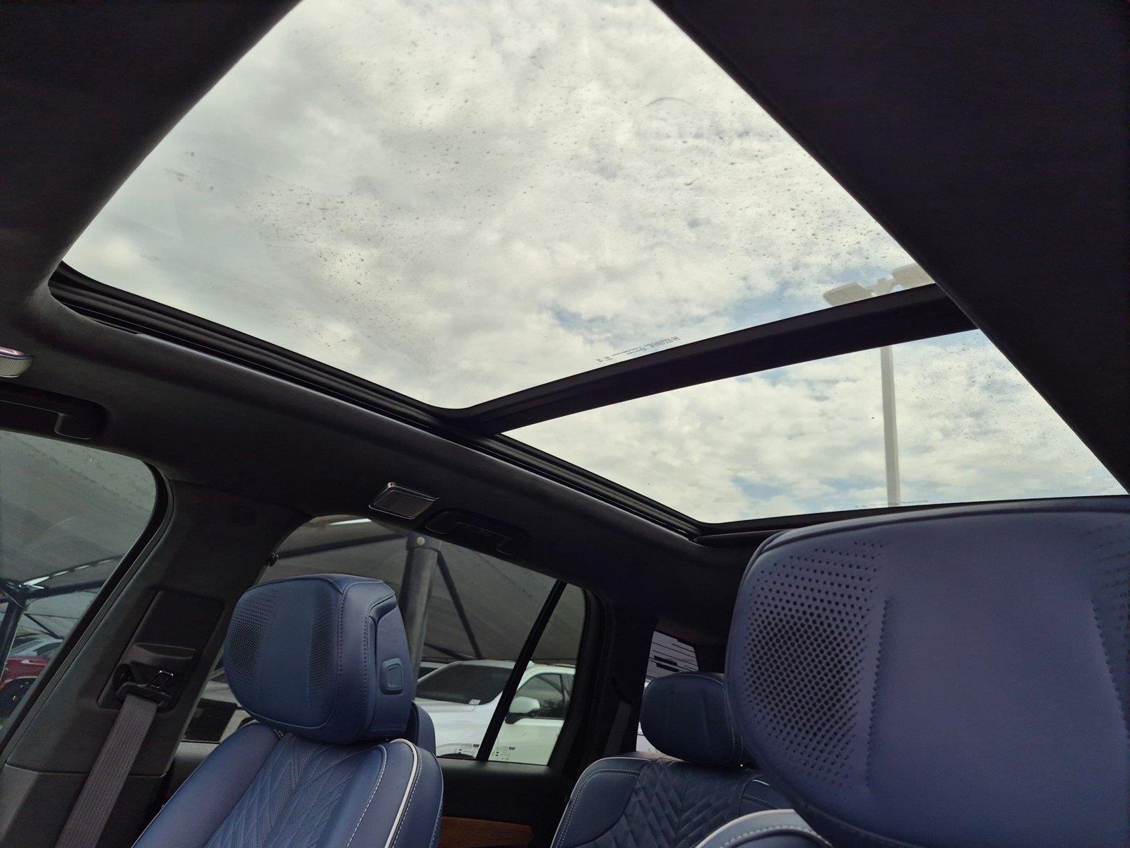 2026 Cadillac VISTIQ Premium Luxury - Photo 9