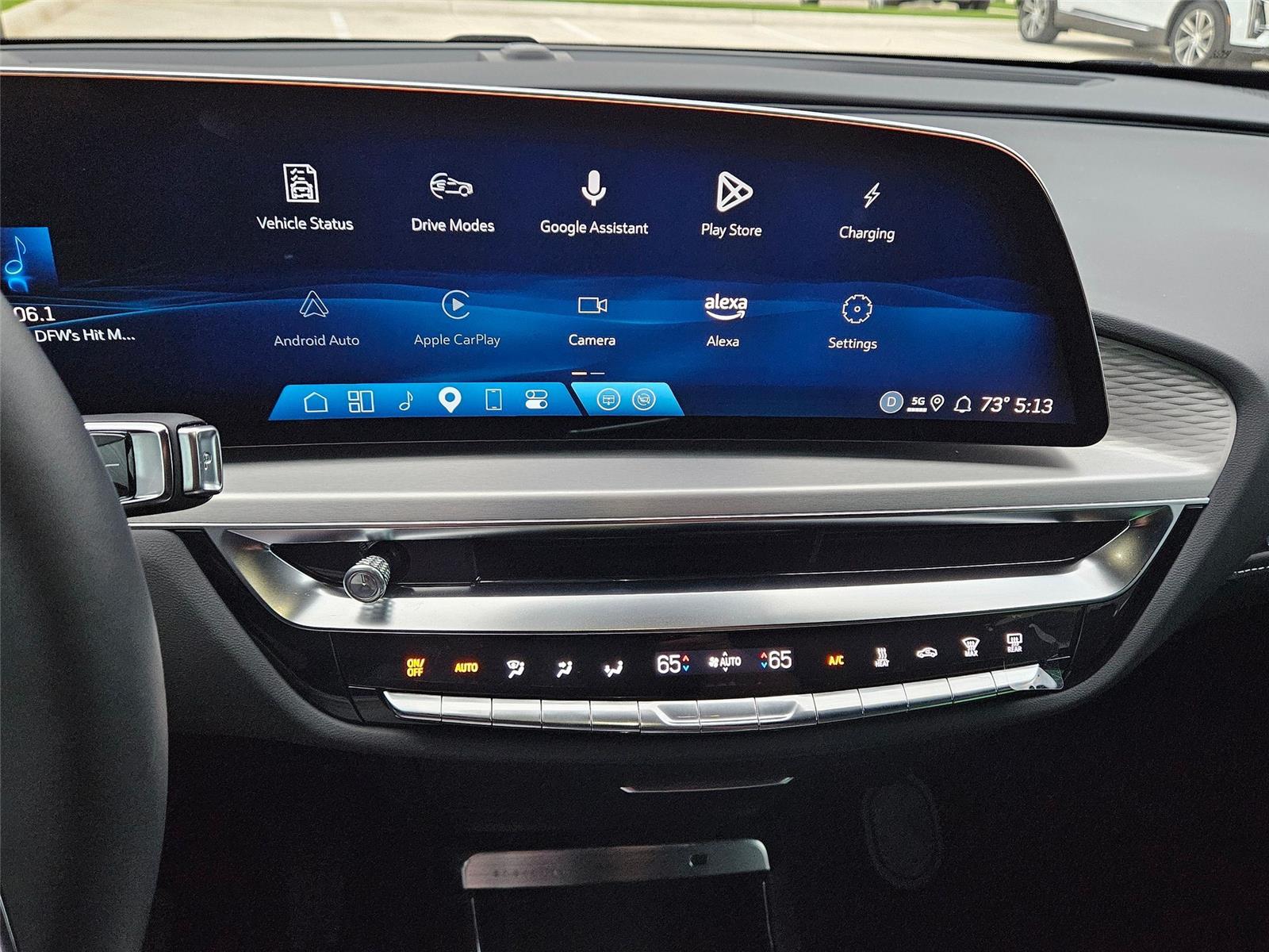 2025 Cadillac LYRIQ Luxury 1 - Photo 16