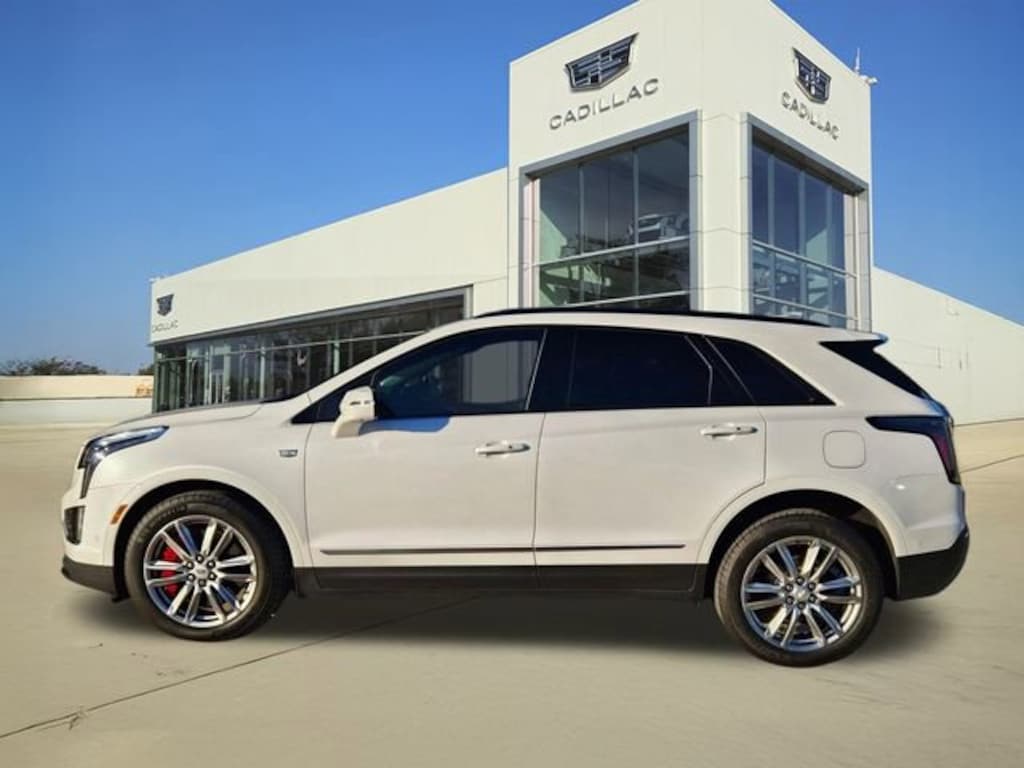 New 2025 CADILLAC XT5 Sport SUV