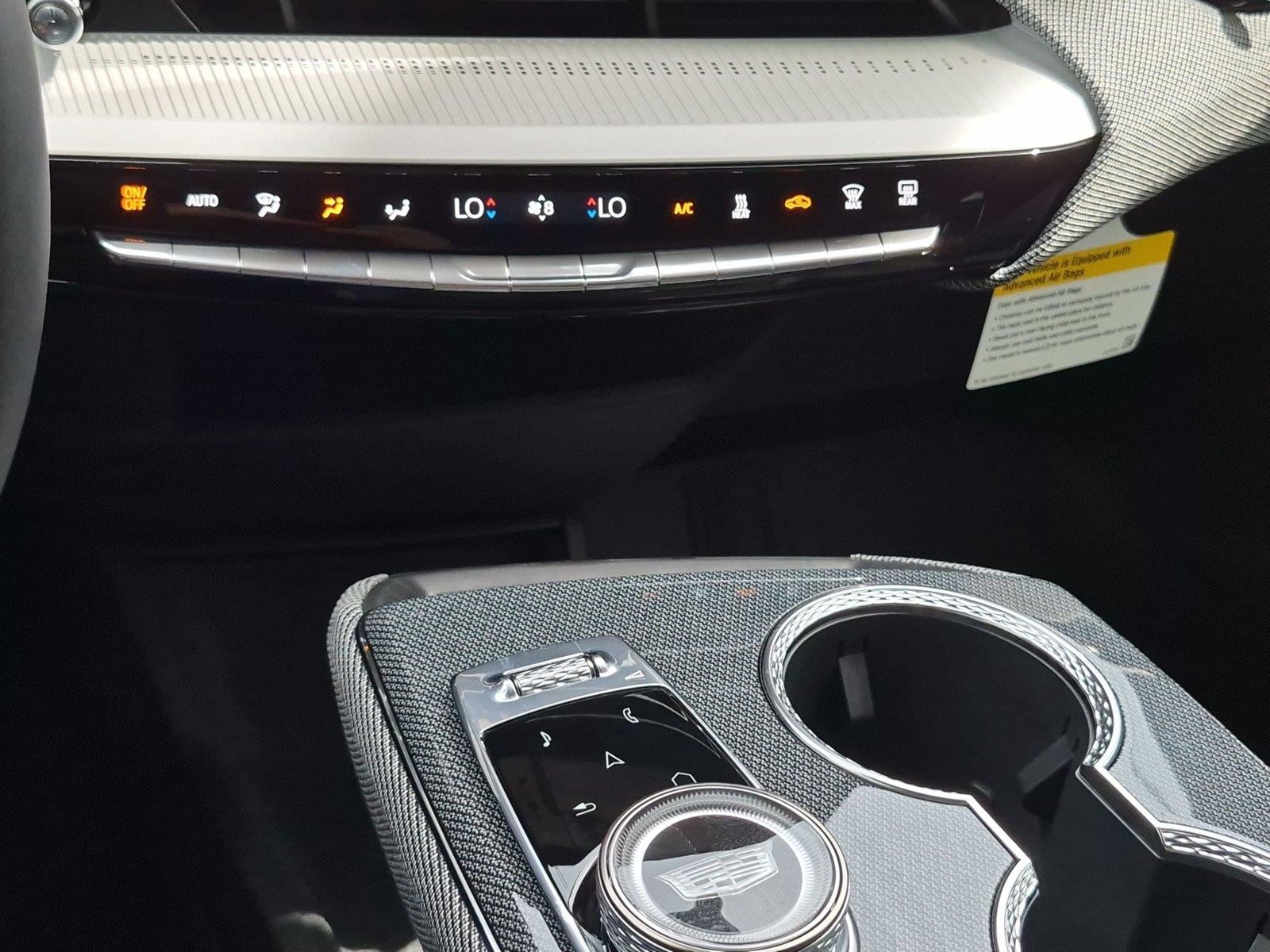 2027 Cadillac OPTIQ Sport - Photo 21