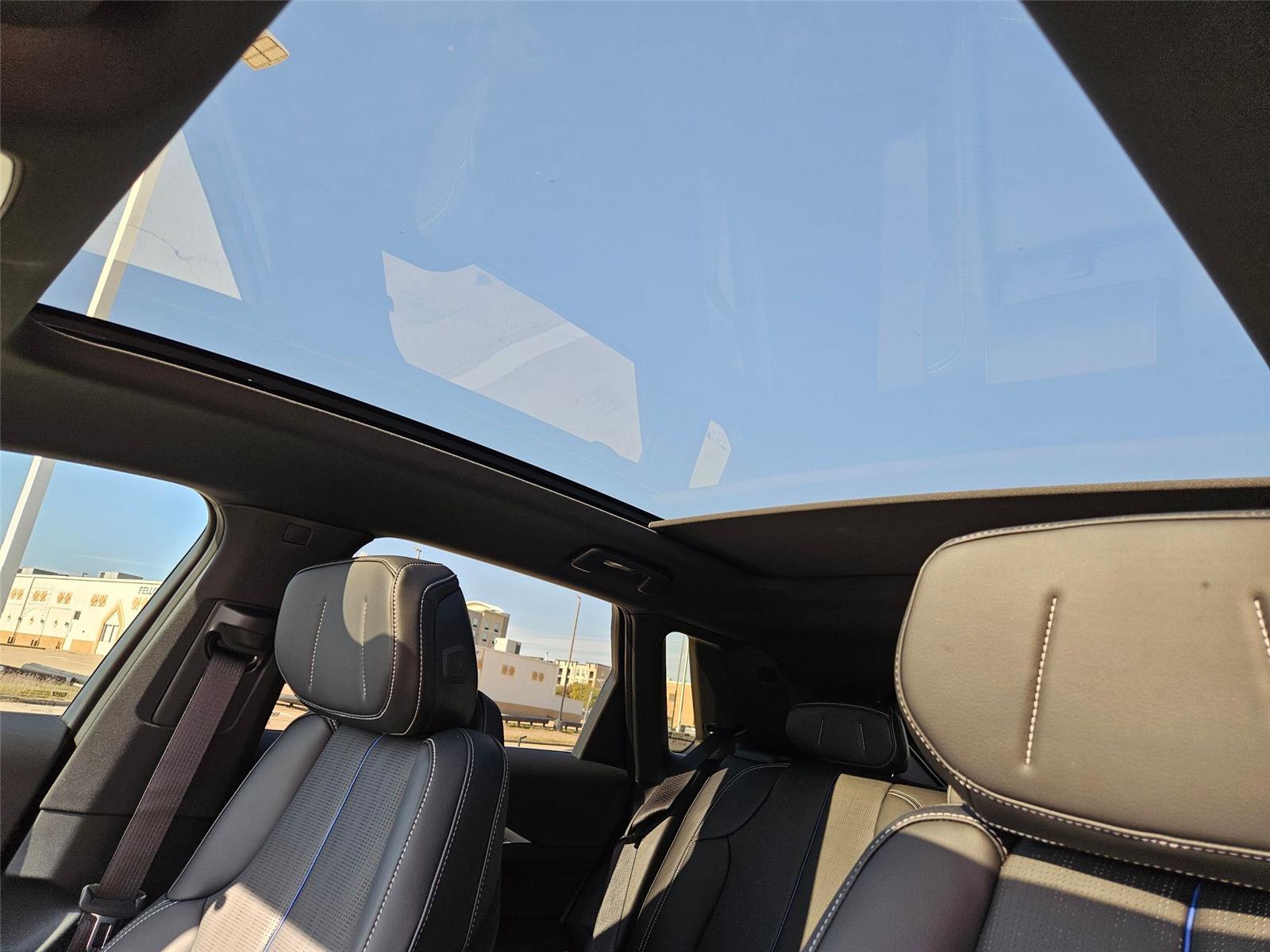 2026 Cadillac LYRIQ Sport - Photo 9