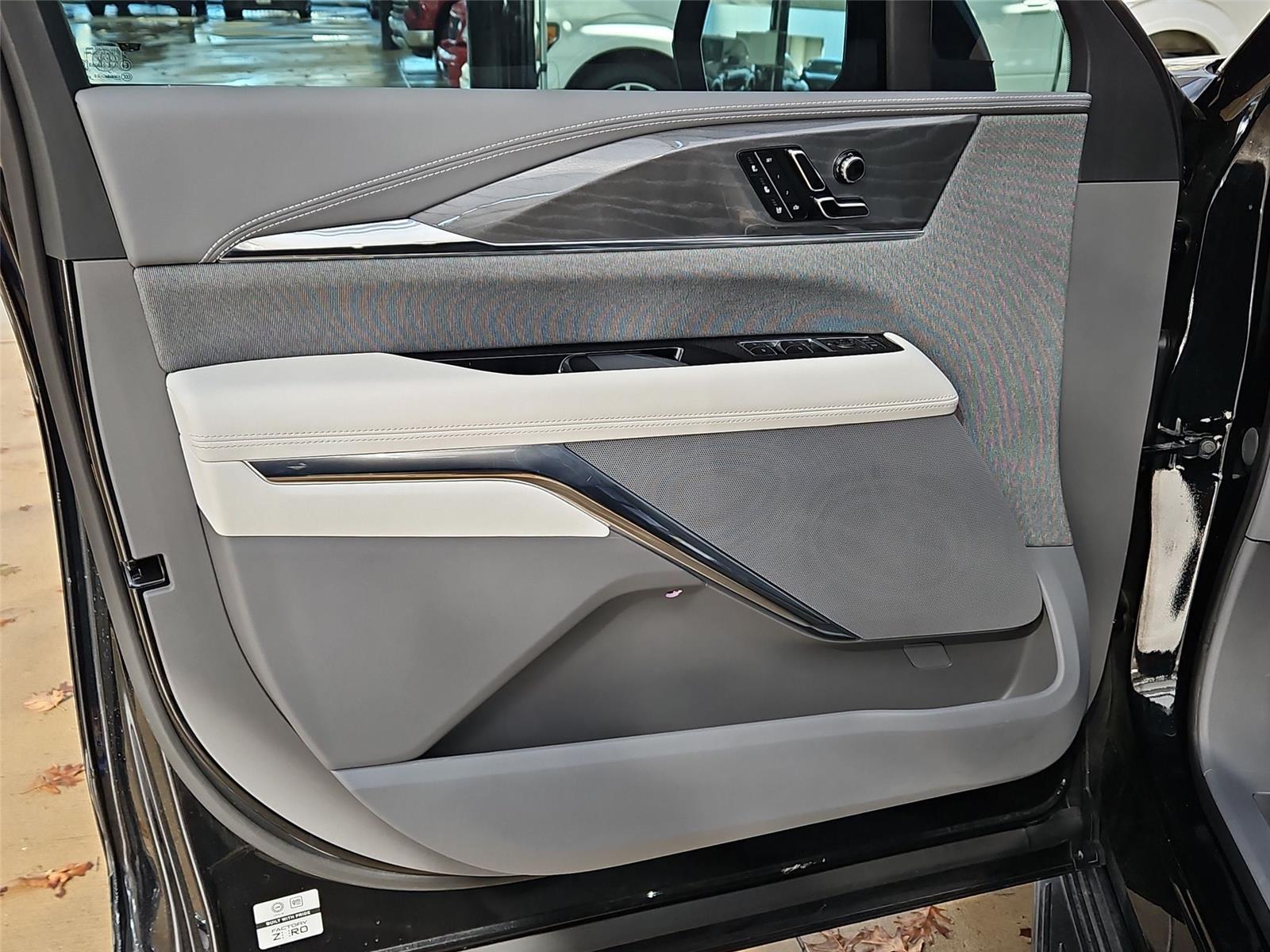 2026 Cadillac Escalade IQ Sport - Photo 19
