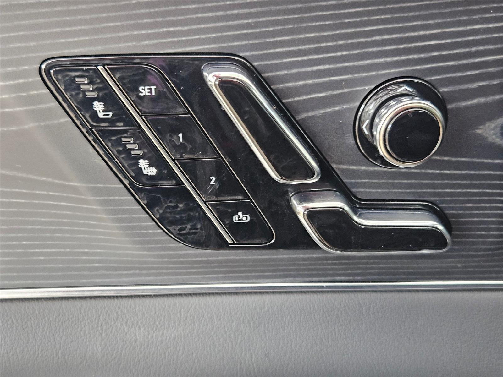 2025 Cadillac LYRIQ Sport 1 - Photo 24