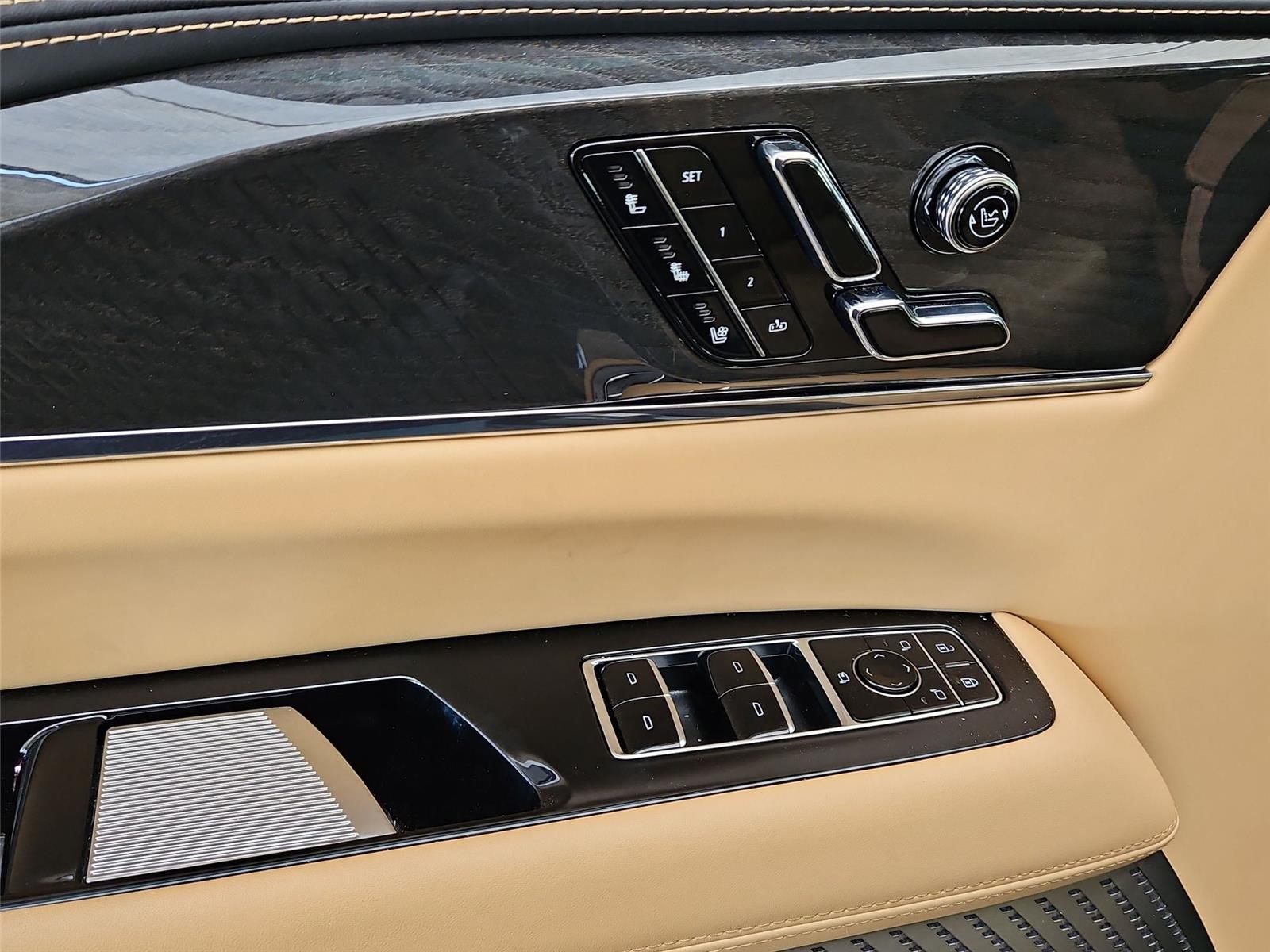 2025 Cadillac Escalade IQ Sport 2 - Photo 18