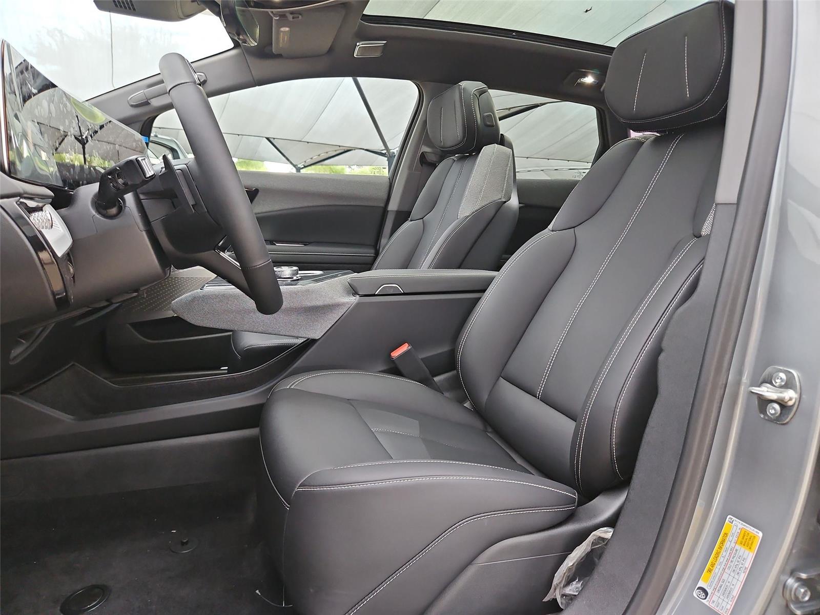 2026 Cadillac OPTIQ Sport - Photo 11