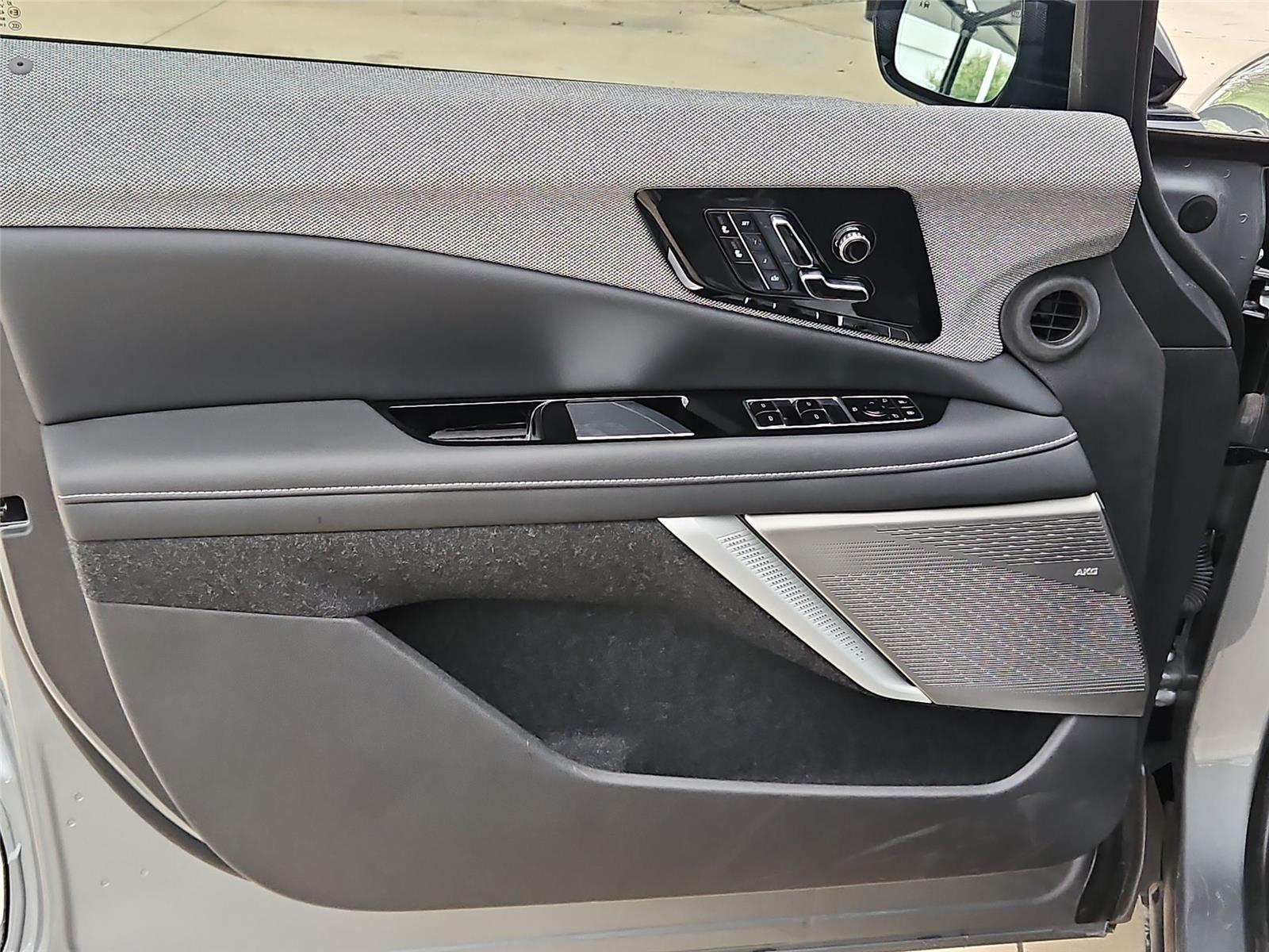 2026 Cadillac OPTIQ Sport - Photo 24