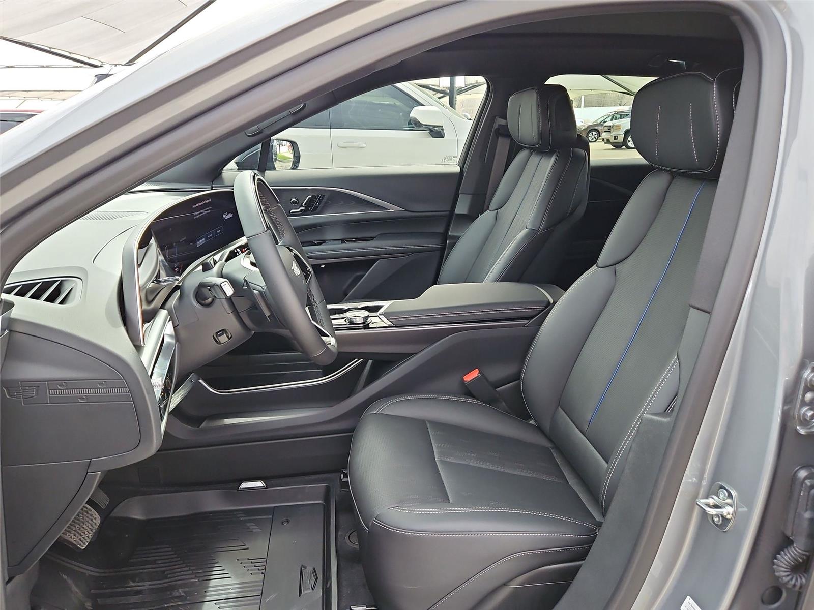 2026 Cadillac LYRIQ Luxury - Photo 23