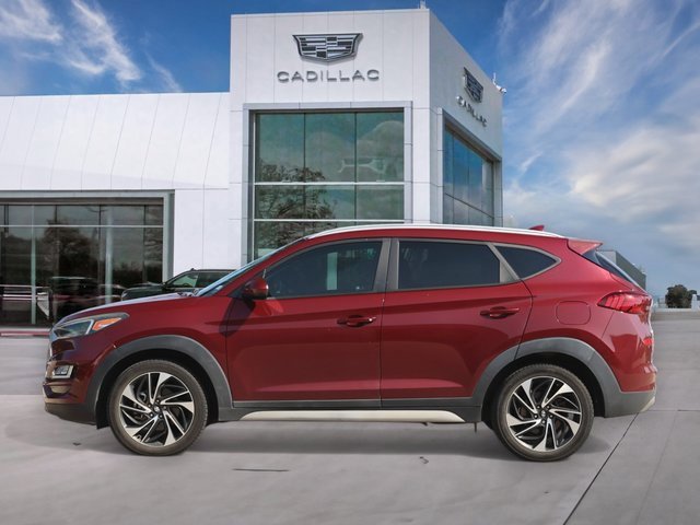 2020 Hyundai Tucson Sport photo 2