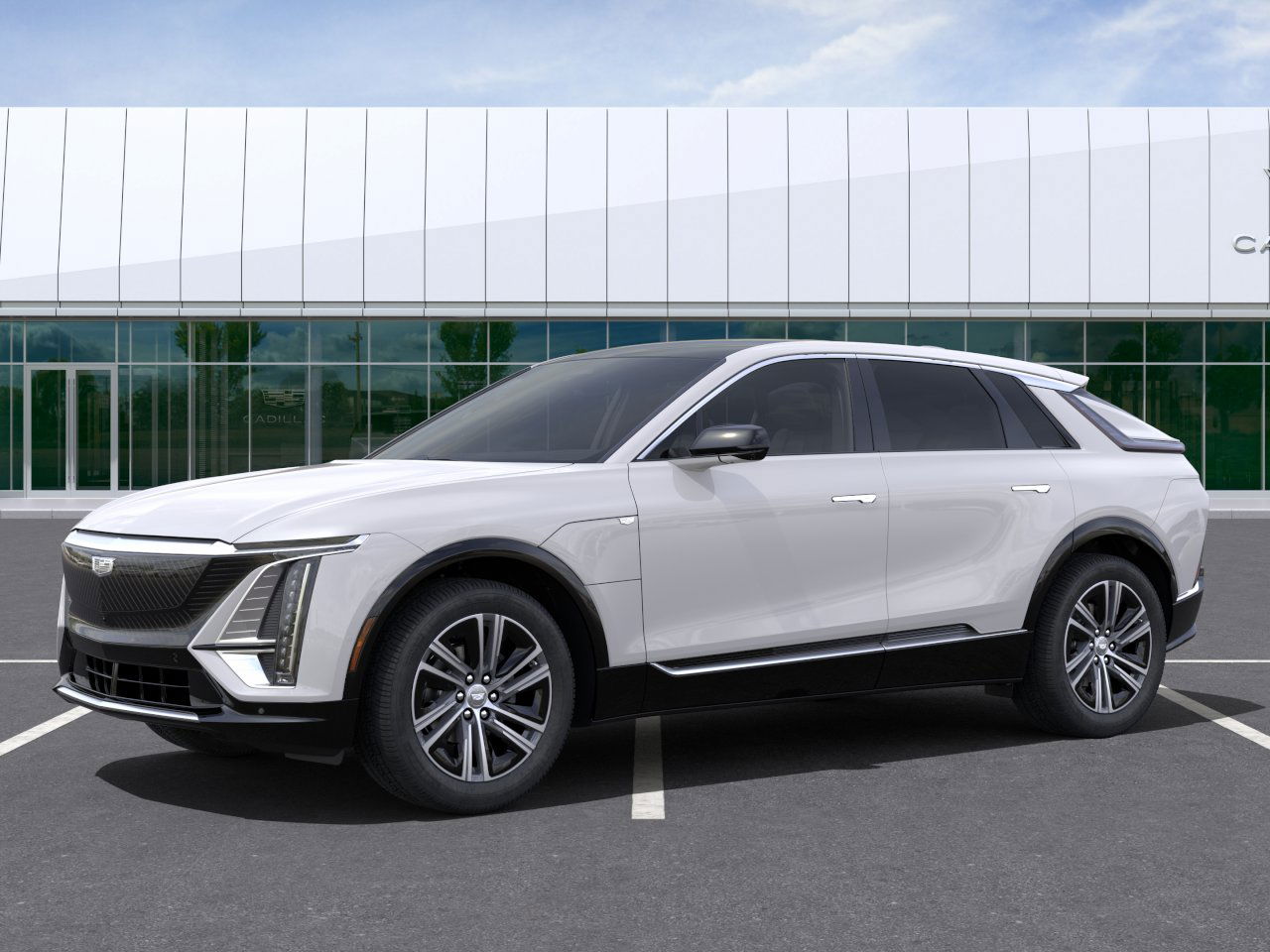 2025 Cadillac Lyriq Luxury photo 2