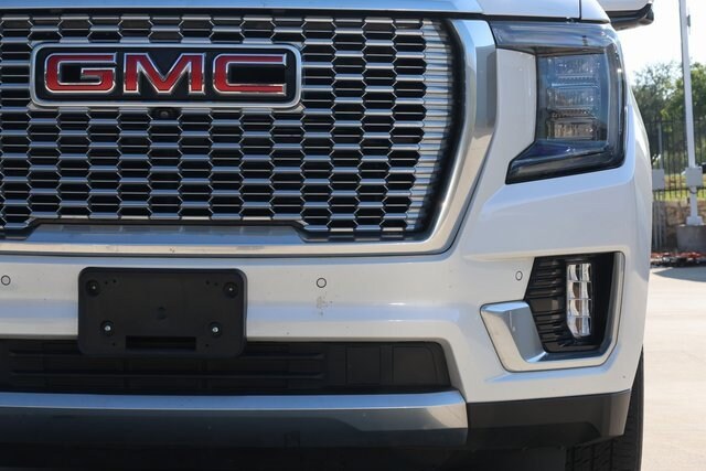 2023 Gmc Yukon XL Denali photo 3