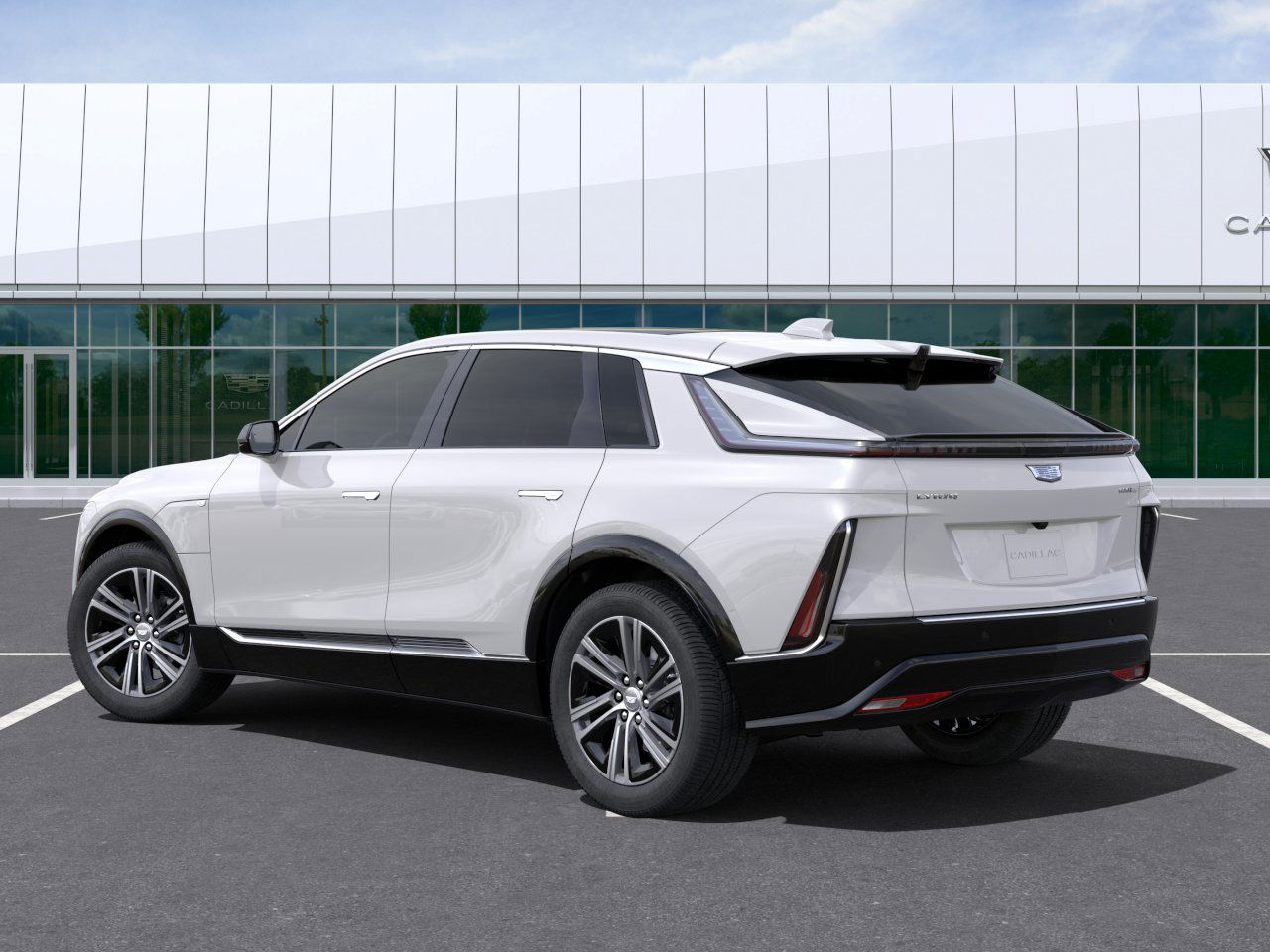 2025 Cadillac Lyriq Luxury photo 3