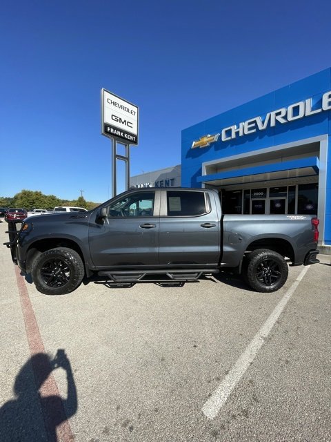 Used 2021 Chevrolet Silverado 1500 Custom with VIN 1GCPYCEF8MZ449546 for sale in Corsicana, TX