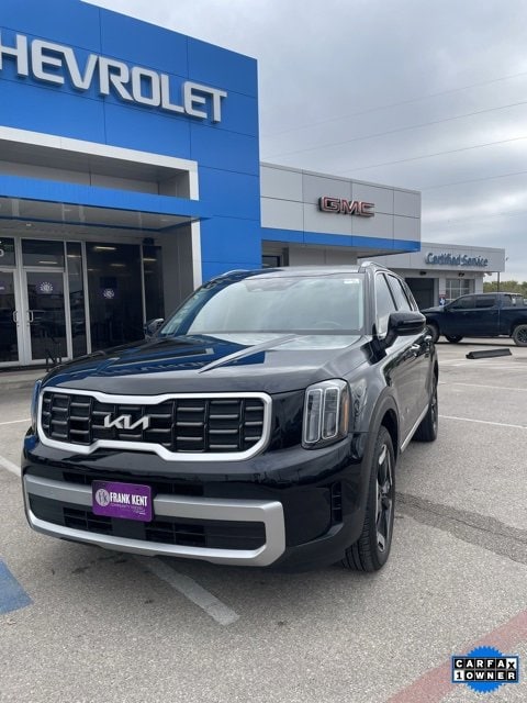 Used 2023 Kia Telluride S with VIN 5XYP64GCXPG337851 for sale in Corsicana, TX