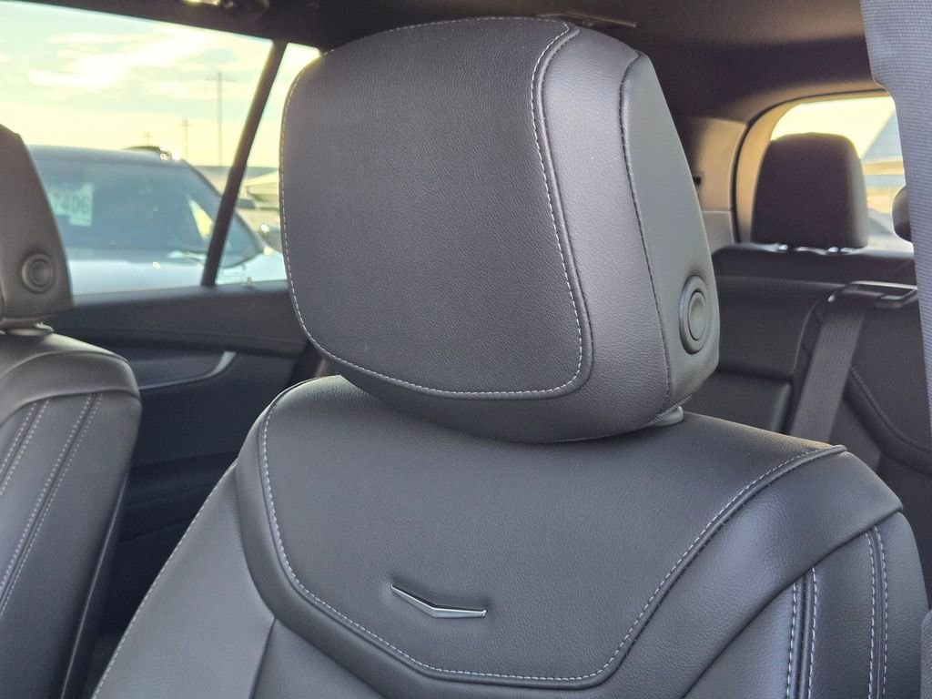 2025 Cadillac XT6 Luxury - Photo 12