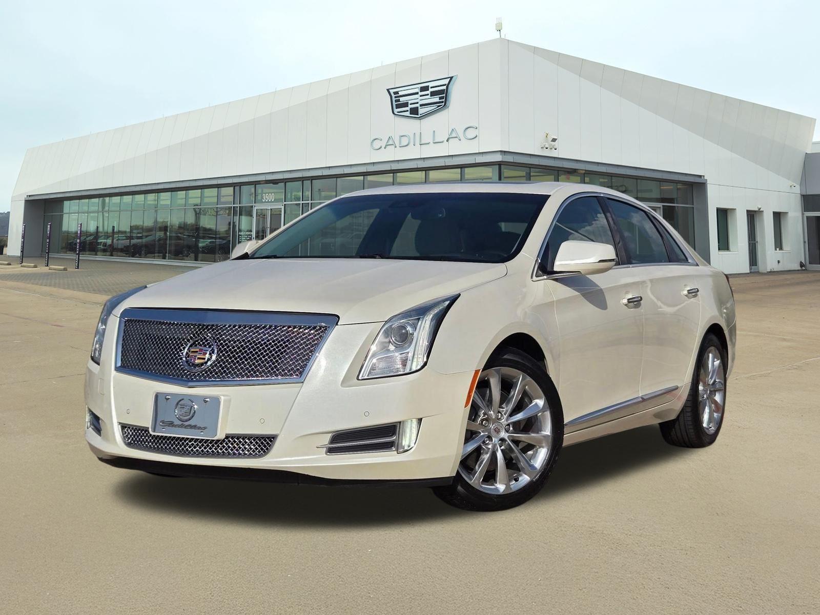 2013 Cadillac XTS 3.6L FWD Premium Collection's photo
