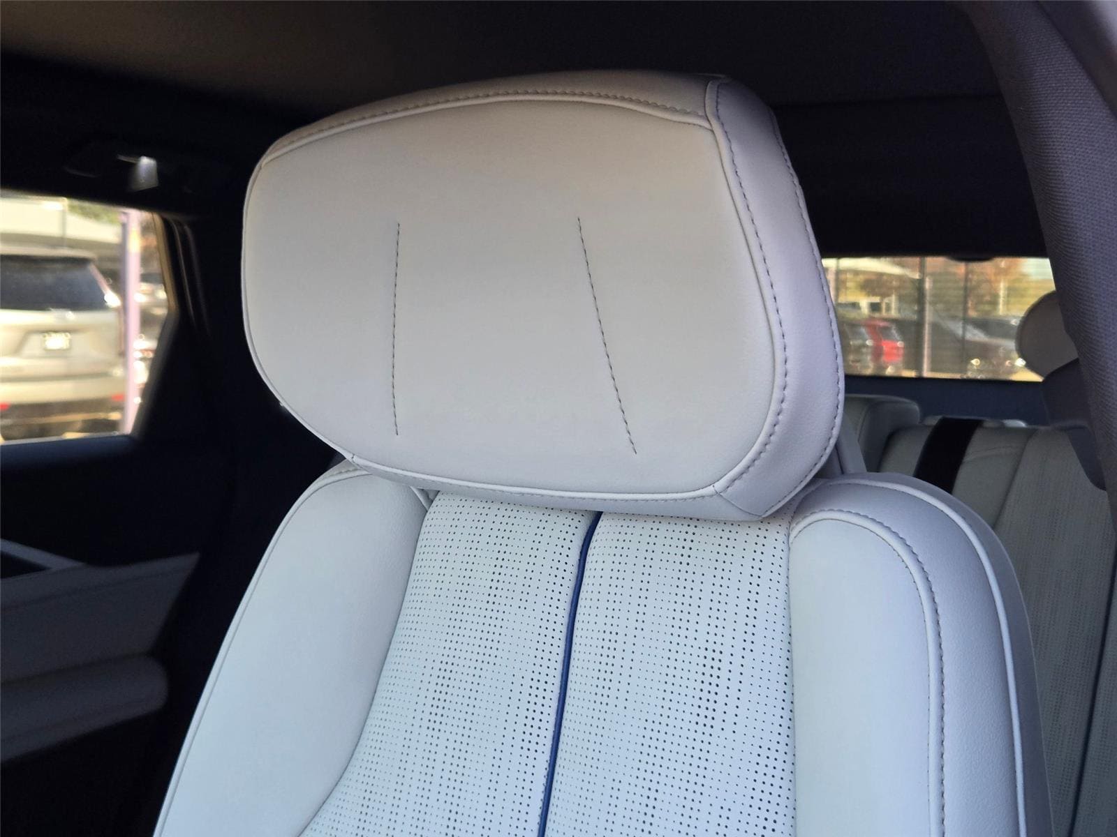 2026 Cadillac LYRIQ Sport - Photo 12