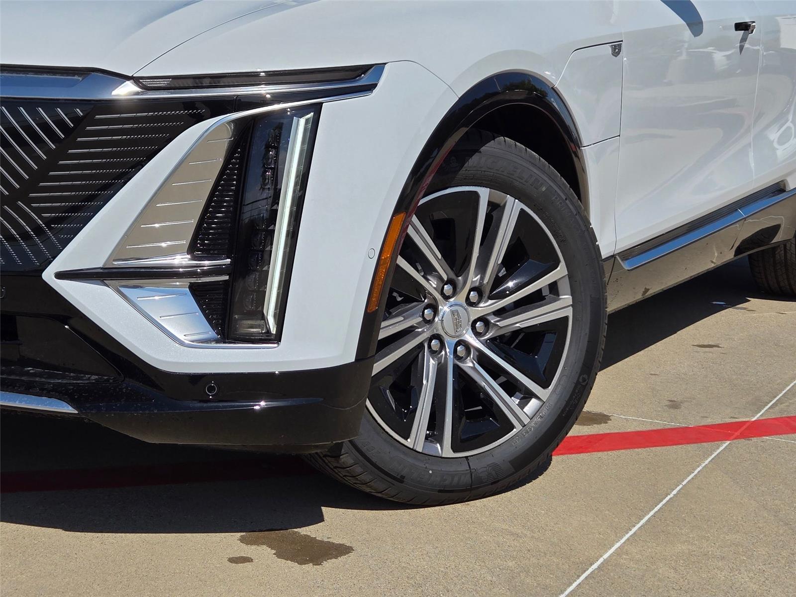 2026 Cadillac LYRIQ Luxury - Photo 7