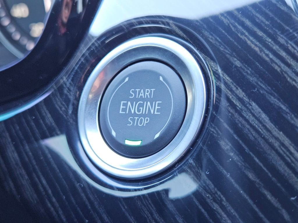 2025 Cadillac XT6 Premium Luxury - Photo 24