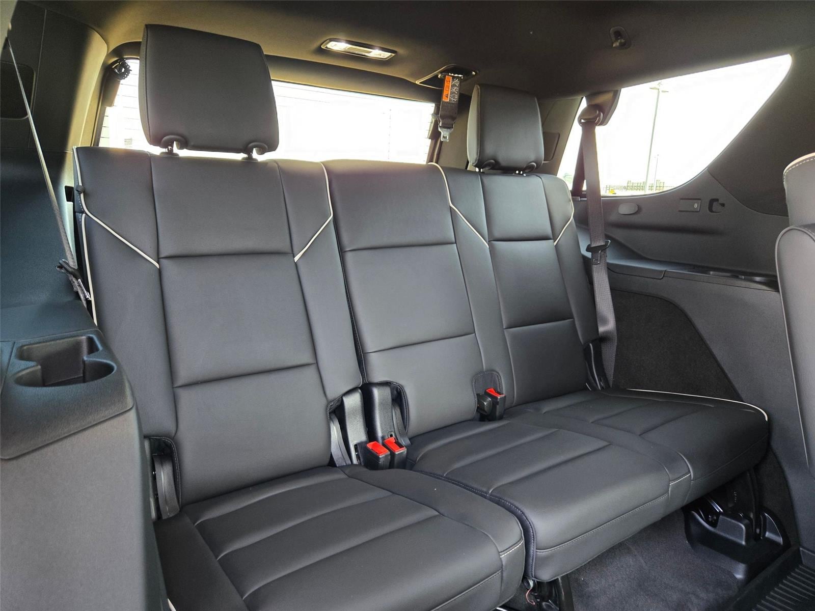 2026 Cadillac Escalade Luxury - Photo 32