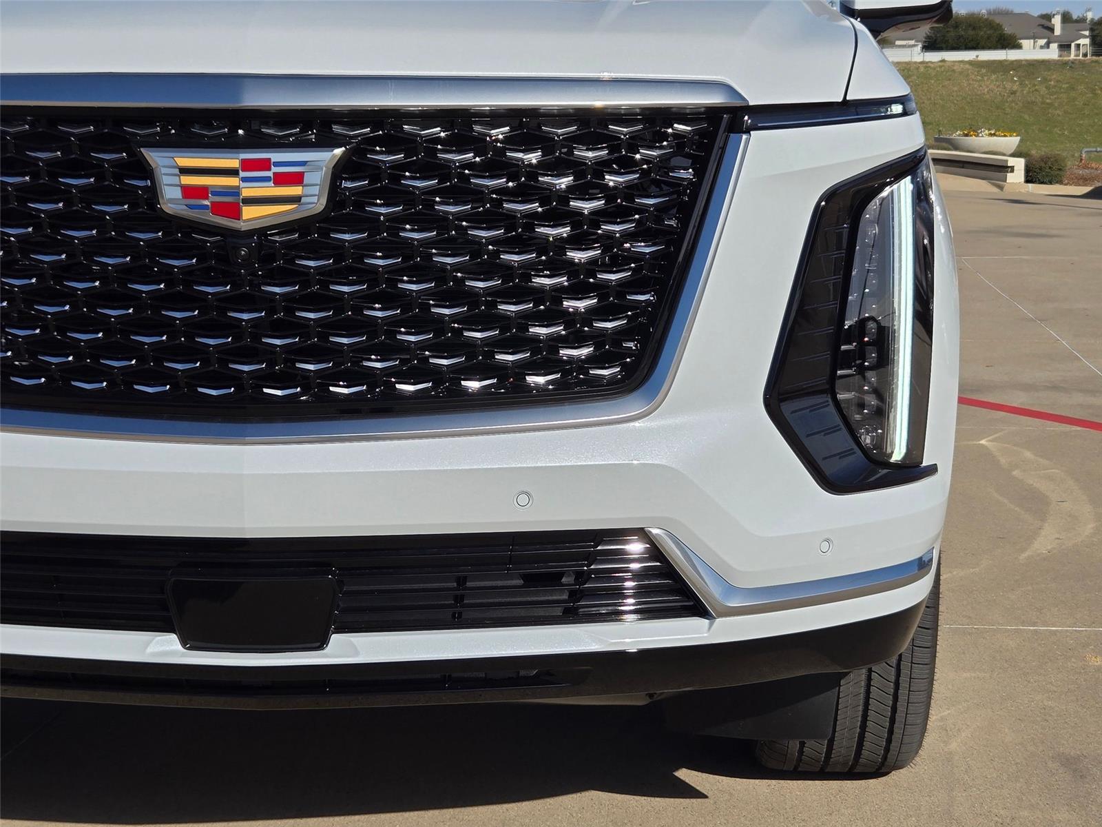 2026 Cadillac Escalade Luxury - Photo 6