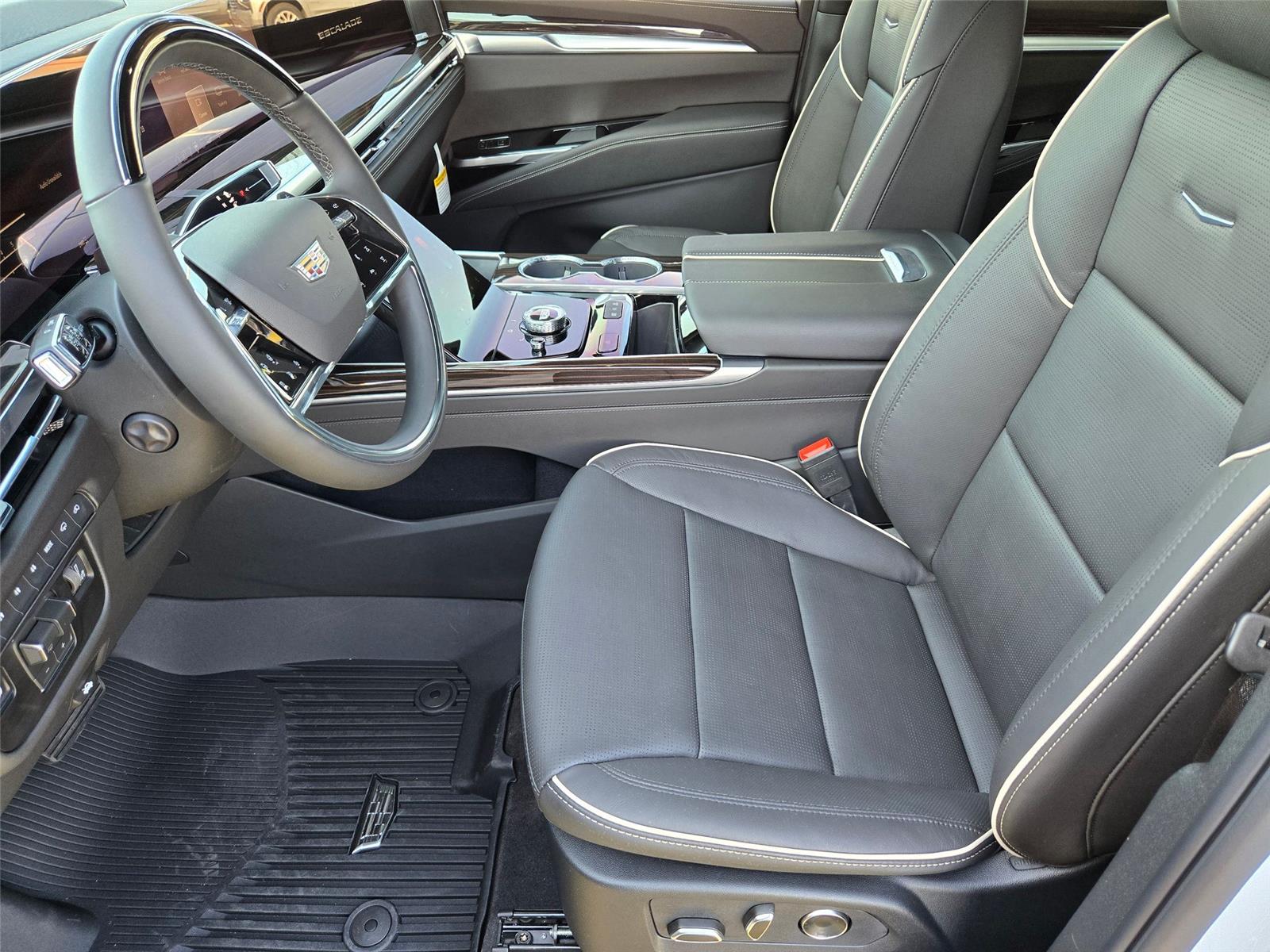 2026 Cadillac Escalade Luxury - Photo 11