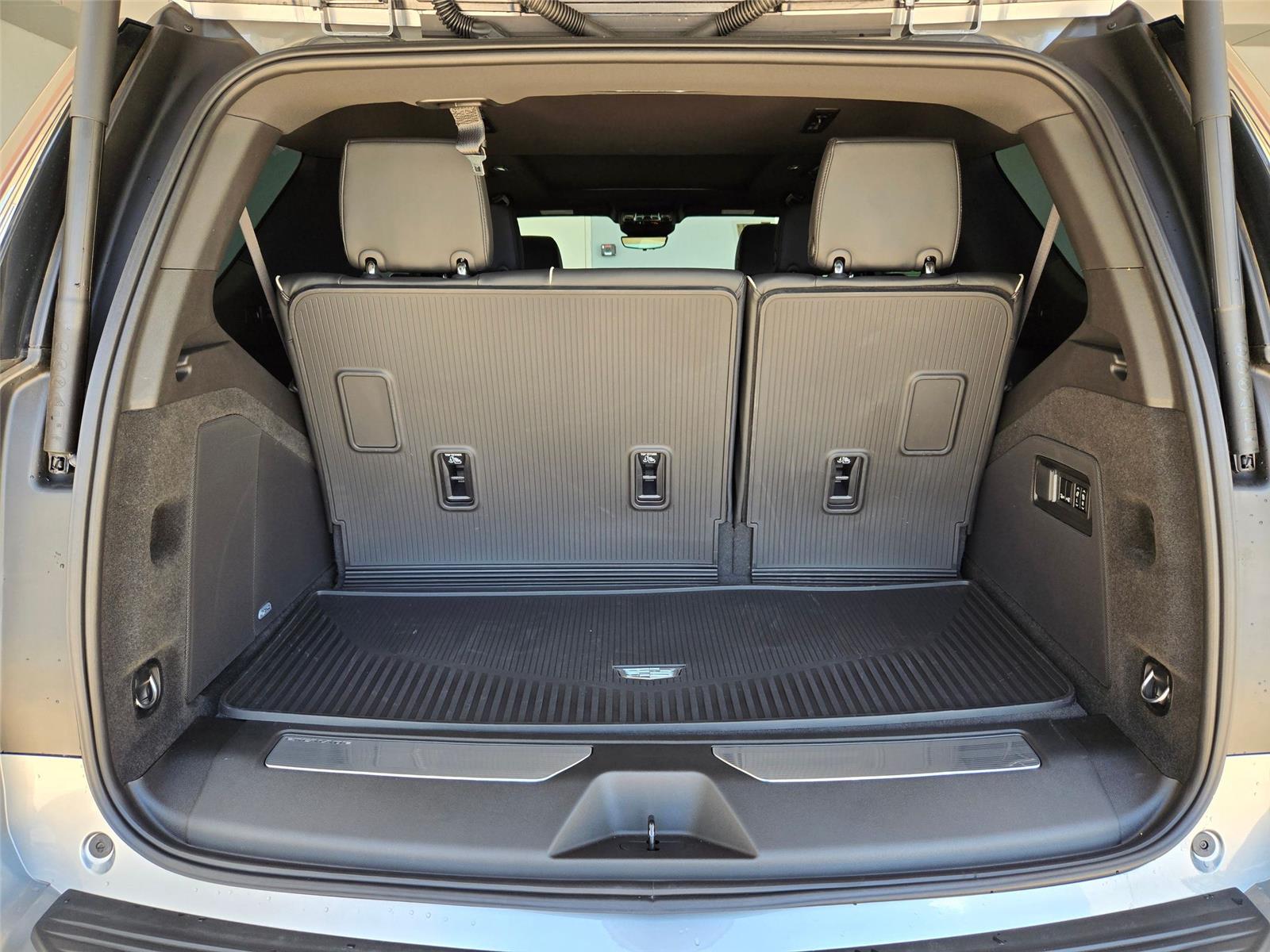 2026 Cadillac Escalade Sport - Photo 32