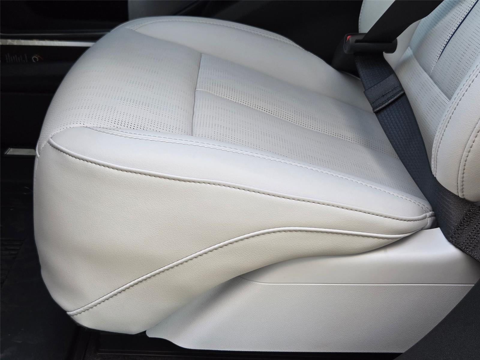 2026 Cadillac LYRIQ Luxury - Photo 27